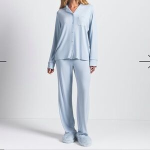 BRAND NEW Skims Zen Blue PJ set size small